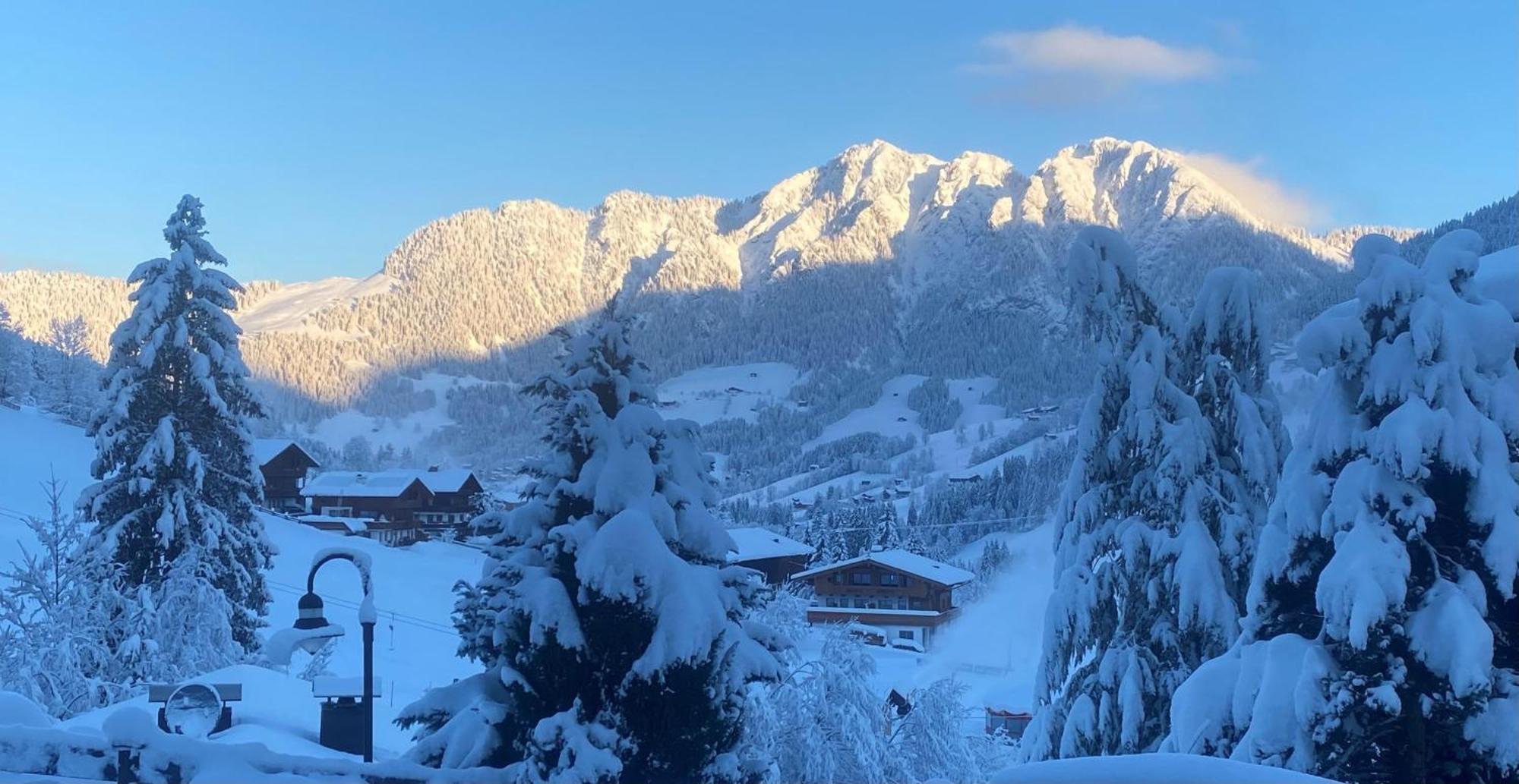 Apartamento Haus Hislop Inneralpbach Exterior foto